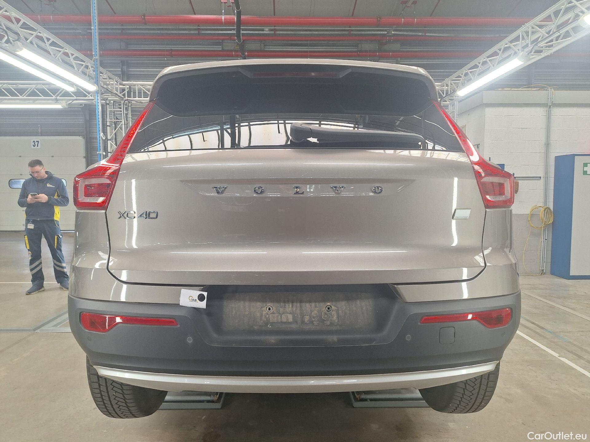  Volvo  XC 40 Volvo, XC40 '17, Volvo XC40 T5 Recharge Geartronic Inscription 5d #33