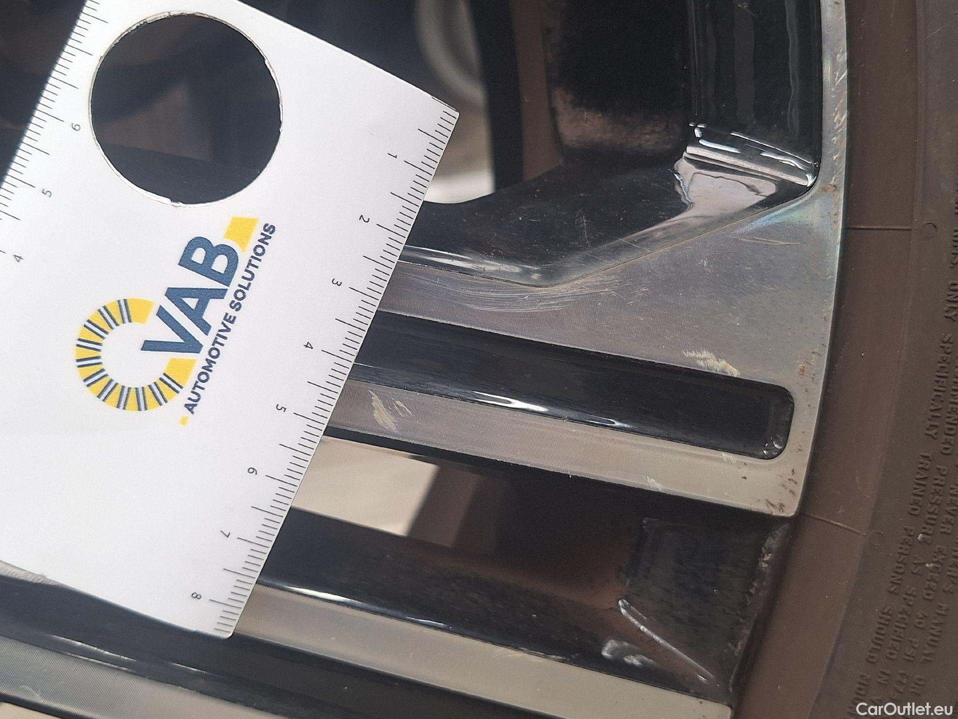  Volvo  XC 40 Volvo, XC40 '17, Volvo XC40 T5 Recharge Geartronic Inscription 5d #29
