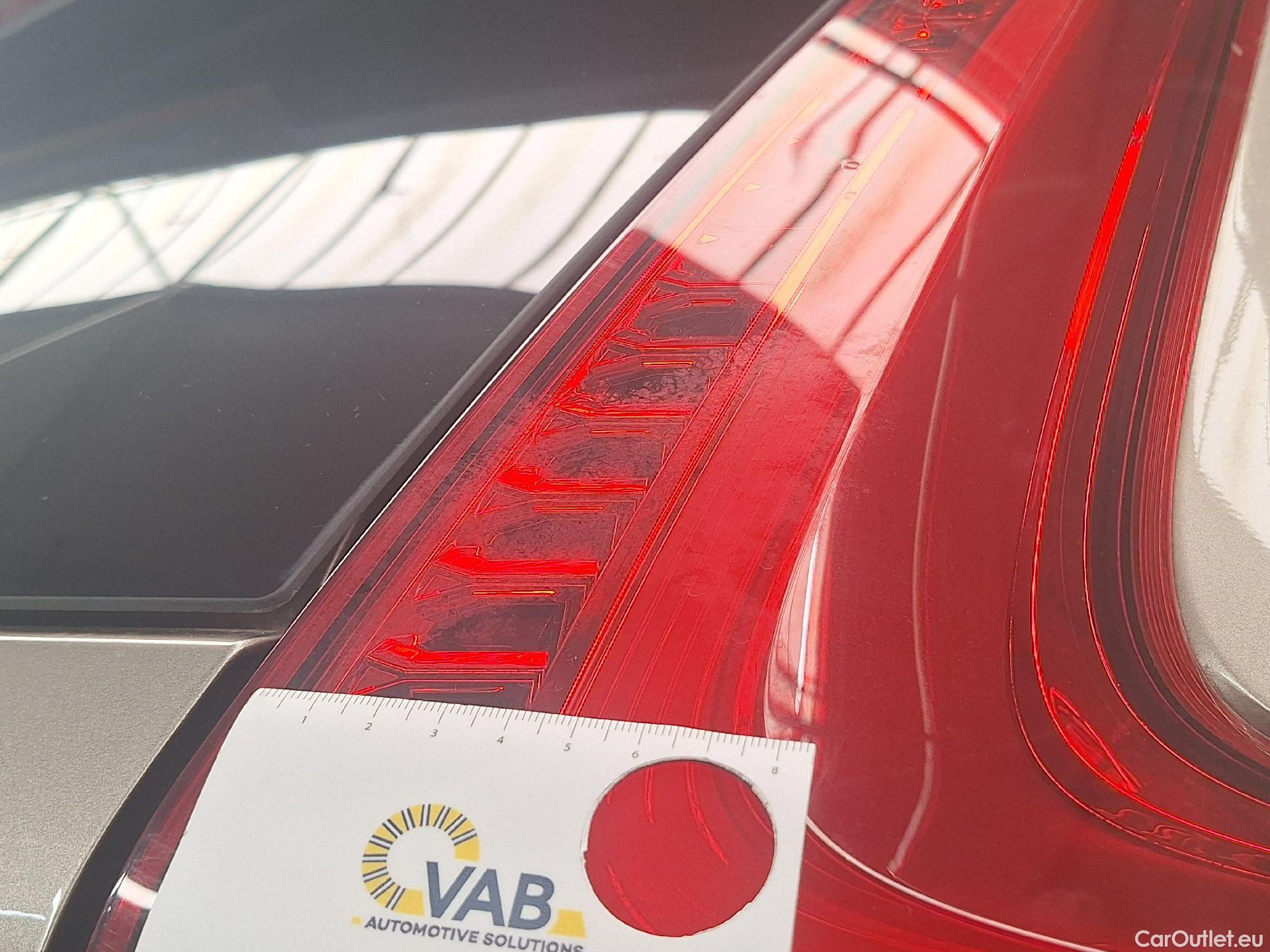  Volvo  XC 40 Volvo, XC40 '17, Volvo XC40 T5 Recharge Geartronic Inscription 5d #40
