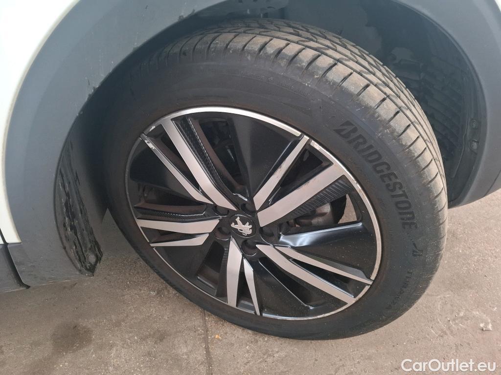  Peugeot  3008 PEUGEOT  / 2020 / 5P / SUV PureTech 130 S&S EAT8 GT Pack #19
