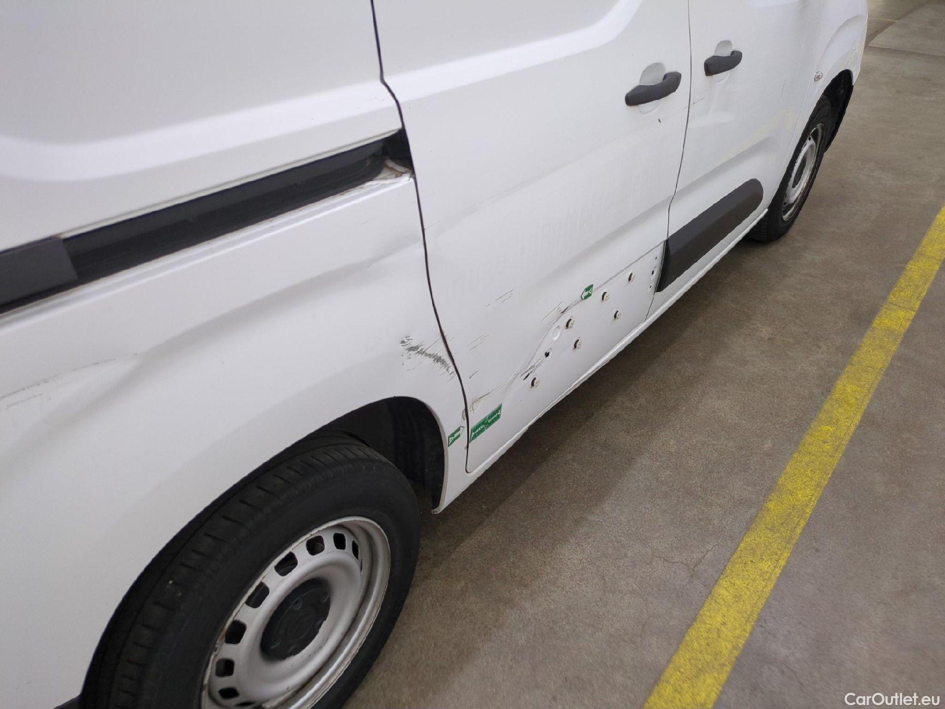 Citroen  Berlingo  Fourgon Club M 650 1.5 BlueHDi 75CV BVM5 E6dT #30