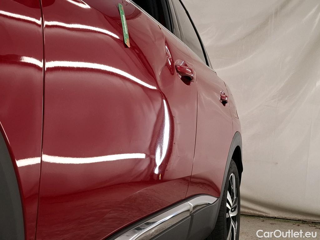 Peugeot  3008 PEUGEOT  / 2020 / 5P / SUV 1.6 HYBRID 225 E-EAT8 GT #3