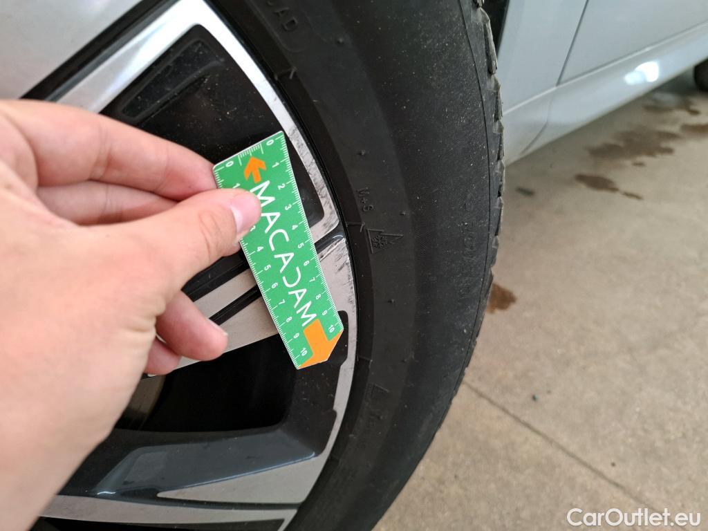  Volvo  XC60  Plus Style Dark 2WD 2.0 B4 195CV BVA8 E6d #11