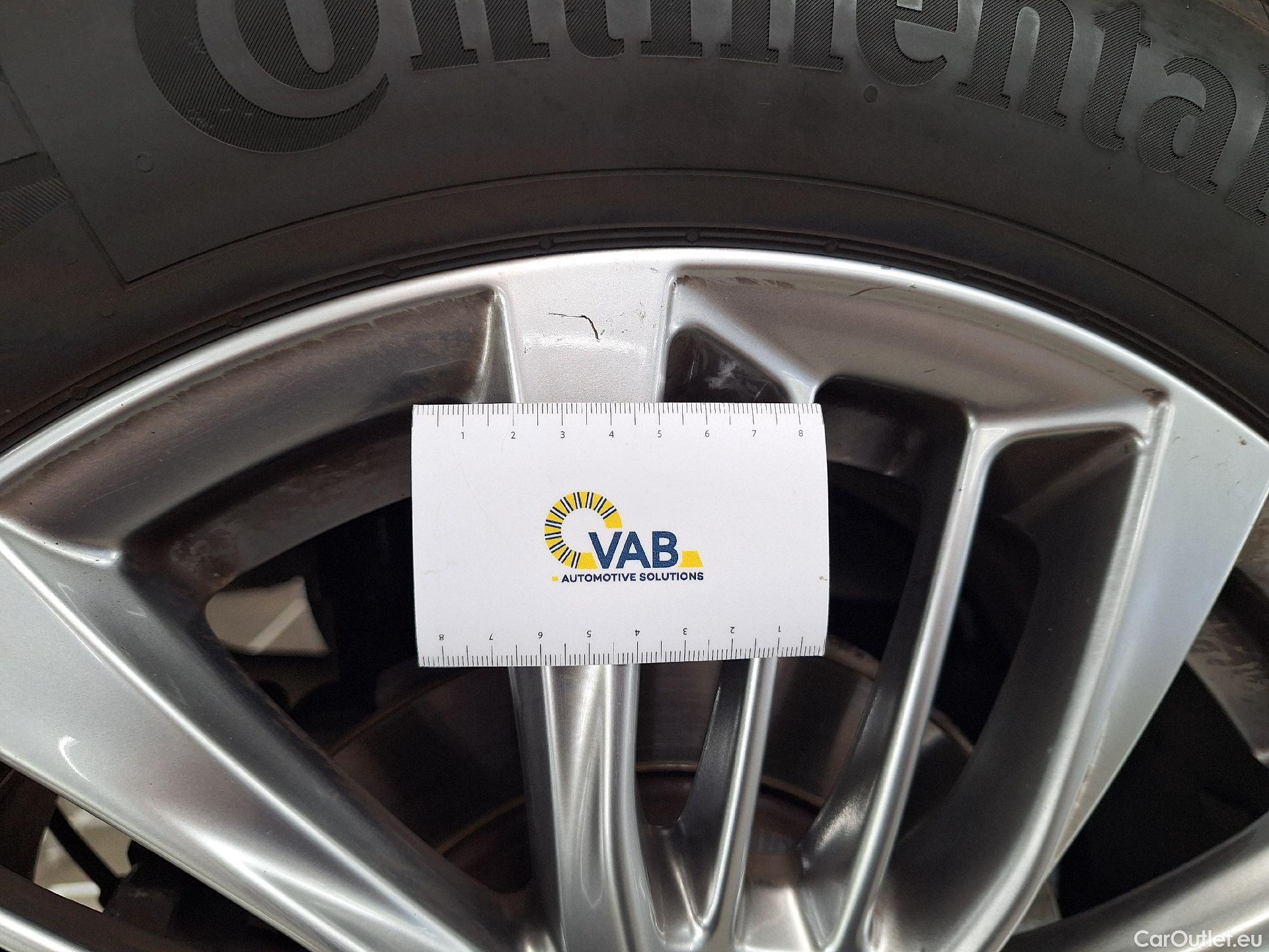  Ford  Kuga Ford,  '19, Ford  1.5 EcoBlue 88kW Aut. Vignale 5d #51
