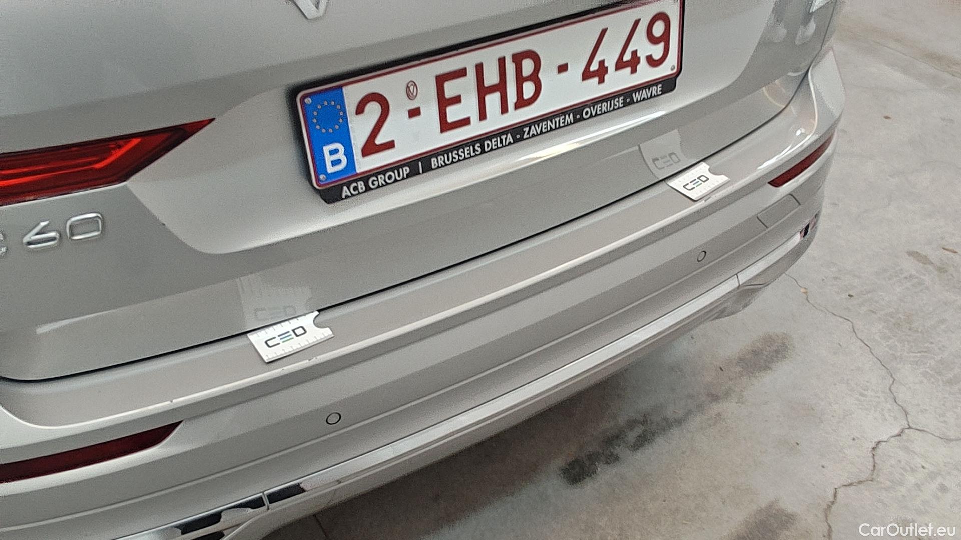  Volvo  XC60 Volvo,  FL'21 PHEV, Volvo  T6 PHEV 4x4 Core Aut. 5d #12