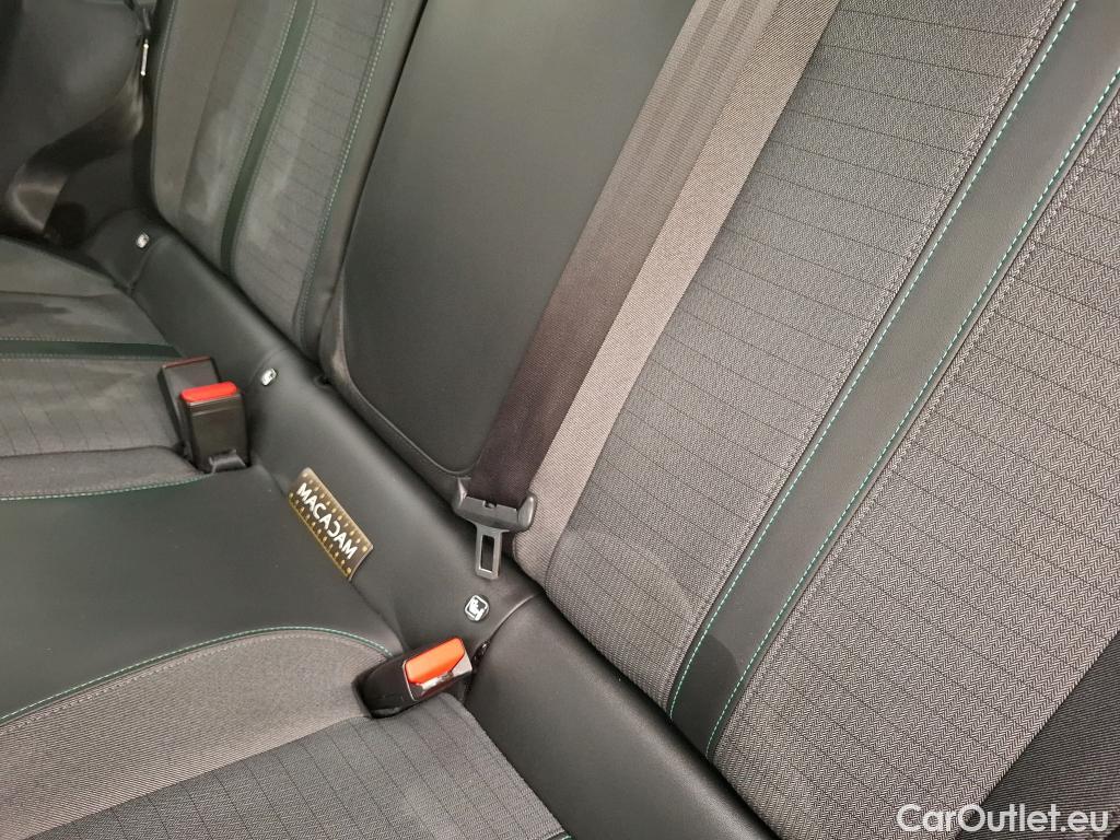  Peugeot  2008  Allure Pack 1.2 PureTech 130CV BVA8 E6d #14