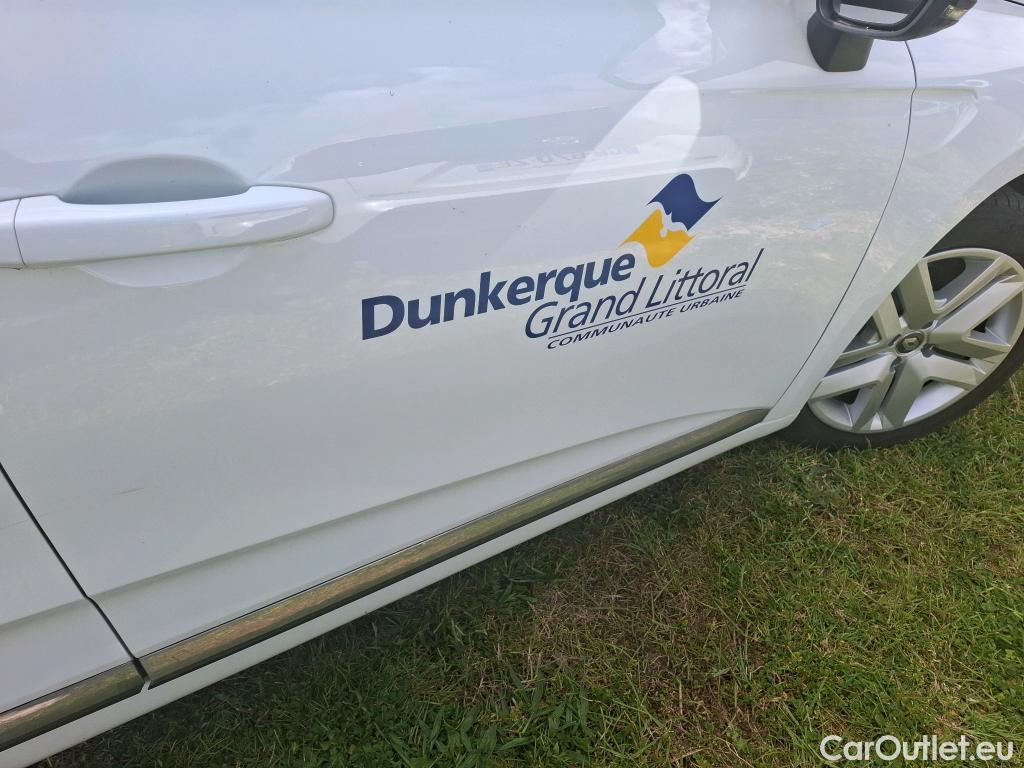  Renault  Clio  V Business 1.6 E-TECH Hybrid 140CV BVA6 E6d #4