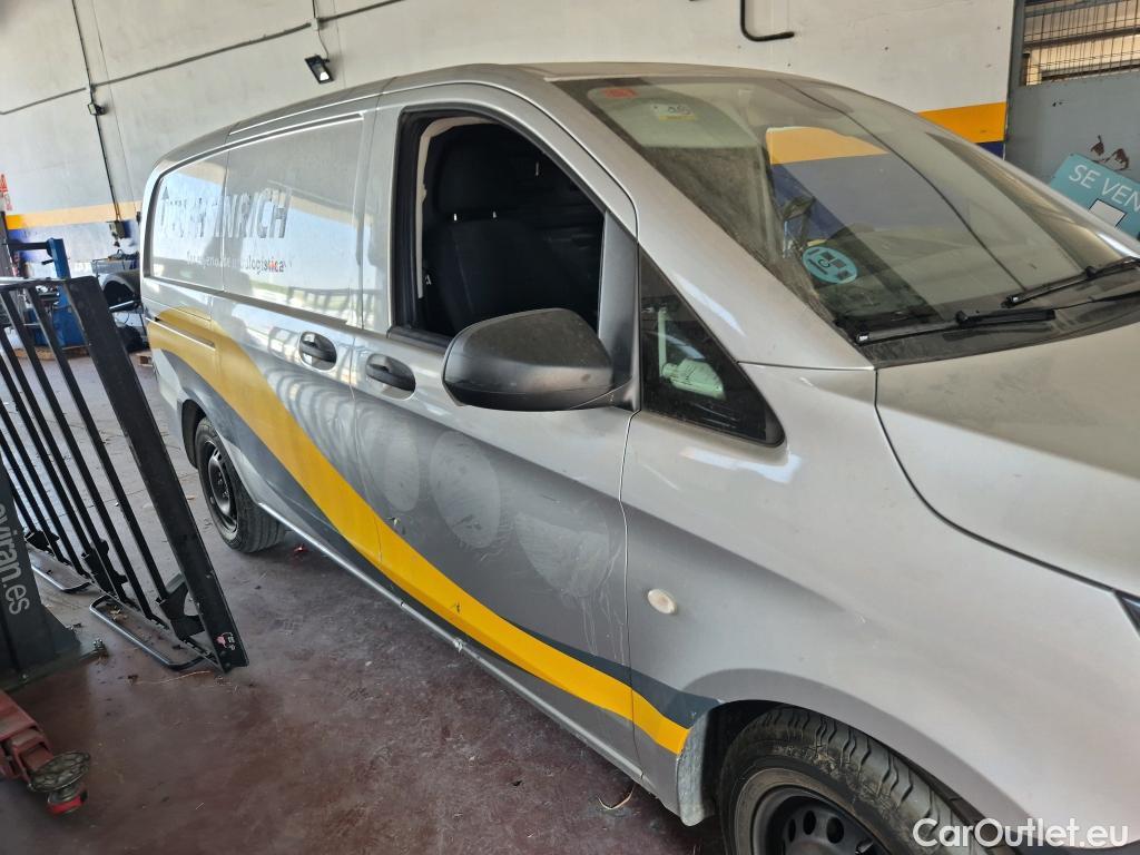  Mercedes  Vito MERCEDES-BENZ  / 2014 / 4P / furgón 111 CDI Larga #15