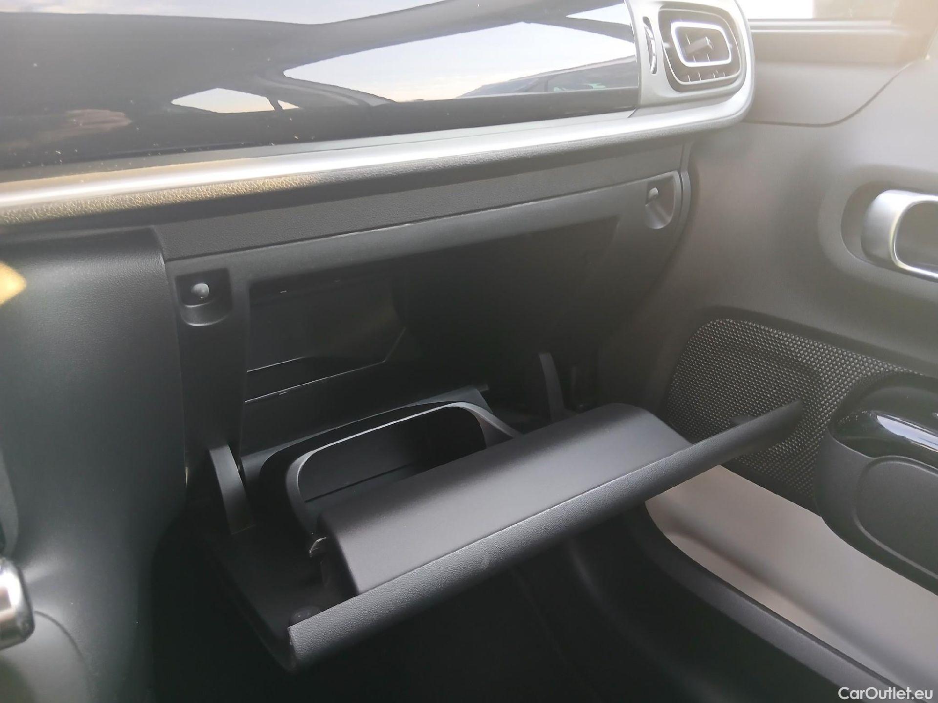  Citroen  C3 CITROEN  / 2020 / 5P / berlina con portón PureTech 81KW (110CV) S&S Feel Pack (AC2) #2
