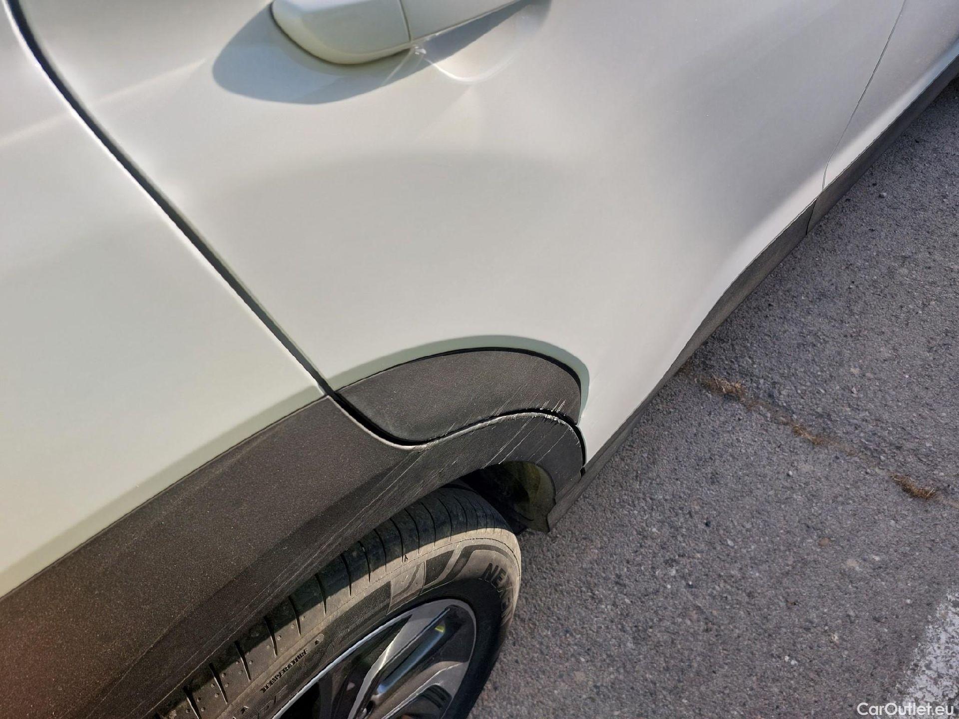  Hyundai  Konna HYUNDAI Kona / 2020 / 5P / todoterreno 1.6 GDI HEV Maxx DCT #16