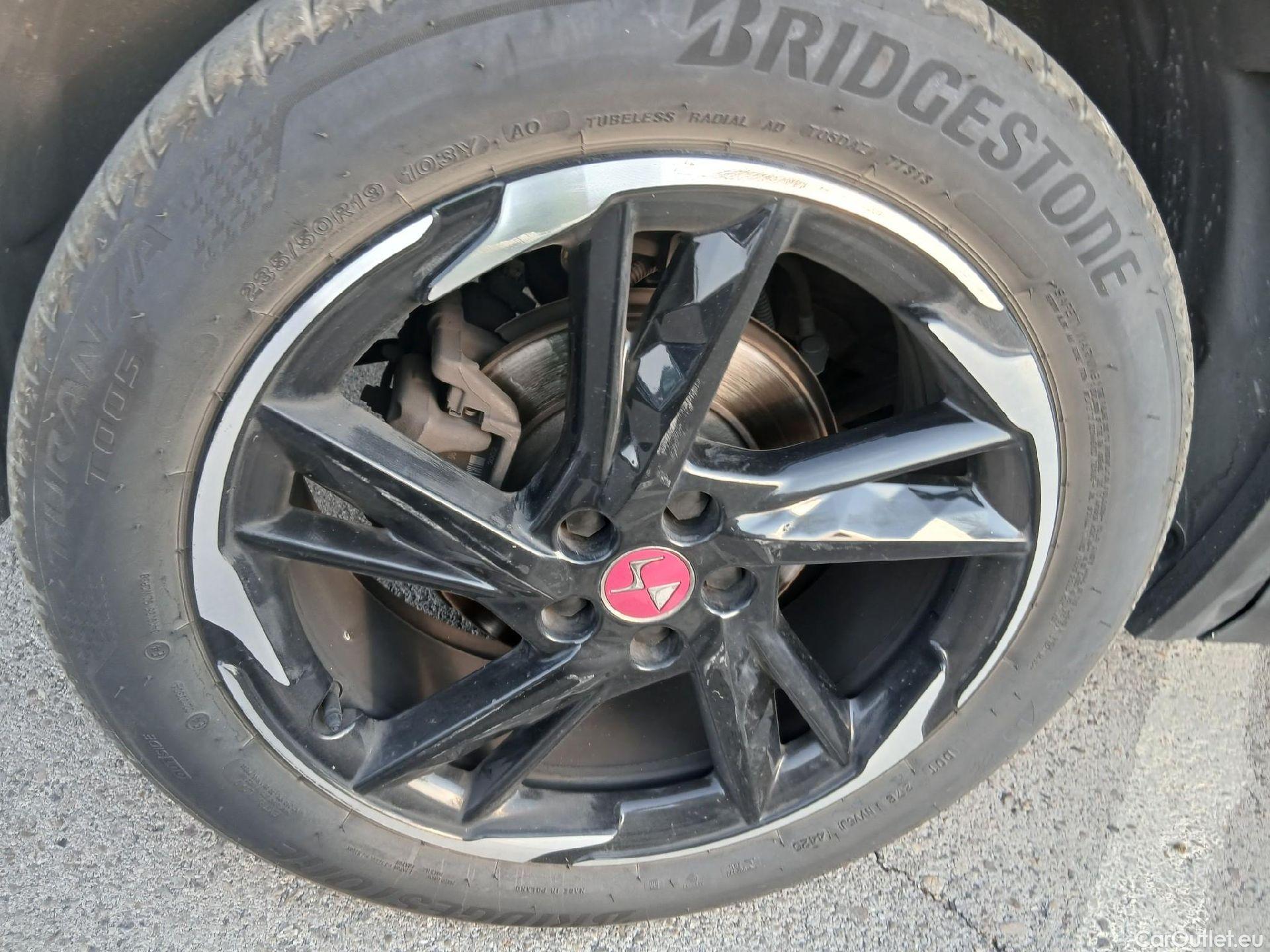  DS  DS7 DS DS 7 Crossback / 2017 / 5P / todoterreno BlueHDi DE 96kW (130CV) AT. PERF.LINE #23