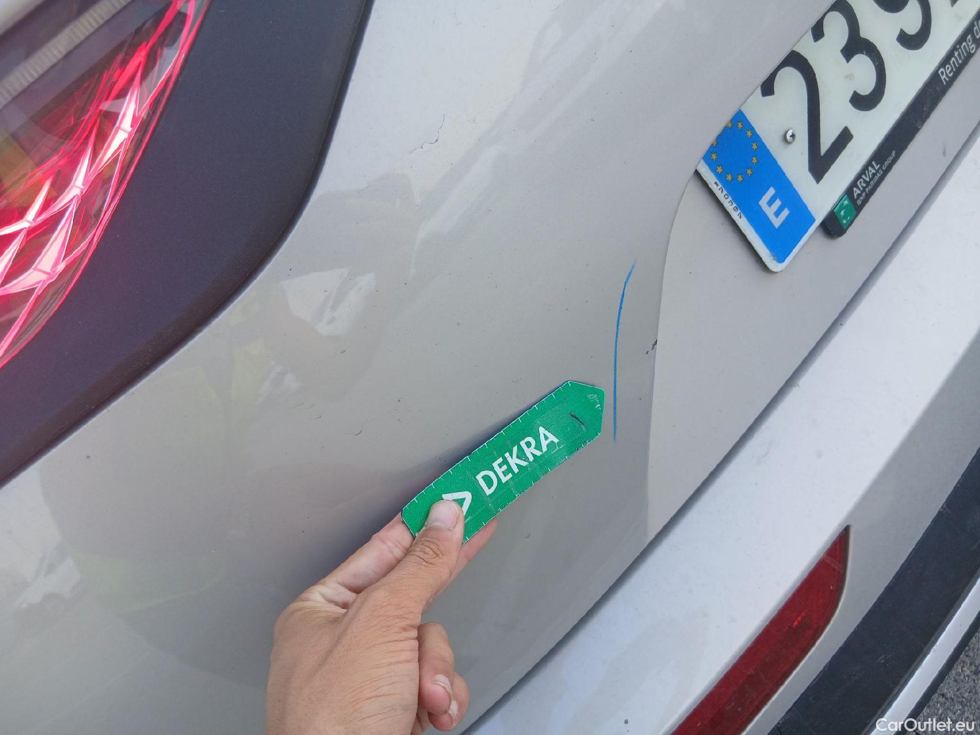  DS  DS7 DS DS 7 Crossback / 2017 / 5P / todoterreno BlueHDi DE 96kW (130CV) AT. PERF.LINE #20