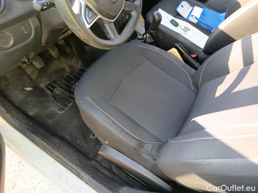  Dacia  Sandero DACIA  5p 2G berlina con portón Ambiance dCi 55kW (75CV) #22