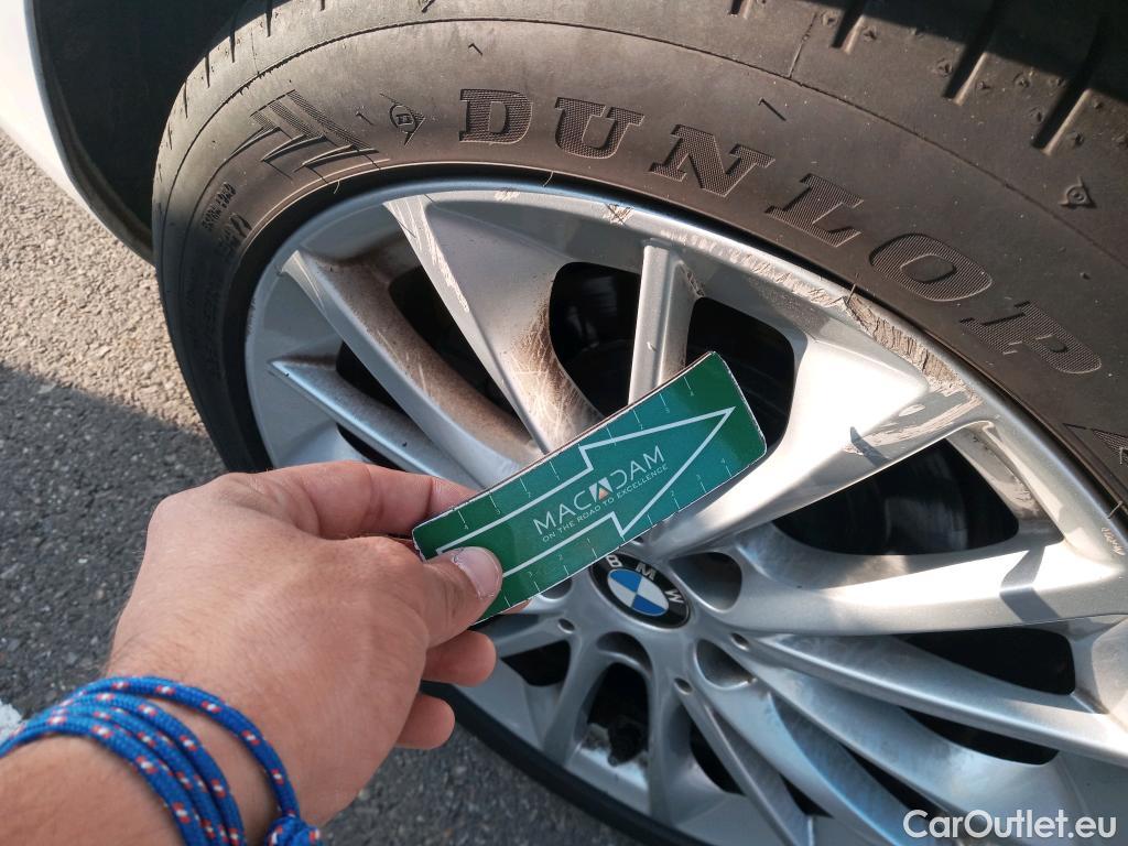  Bmw  Serie 1 BMW  / 2019 / 5P / berlina con portón 118i #15