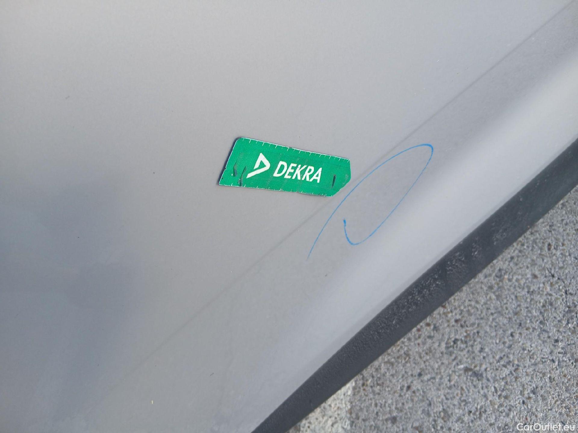  DS  DS7 DS DS 7 Crossback / 2017 / 5P / todoterreno BlueHDi DE 96kW (130CV) AT. PERF.LINE #27