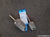  Peugeot  2008 PEUGEOT  / 2019 / 5P / CROSSOVER BLUEHDI 130 EAT8 ALLURE PACK S/S AUT. #137