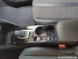  Peugeot  2008 PEUGEOT  / 2019 / 5P / CROSSOVER BLUEHDI 130 EAT8 ALLURE PACK S/S AUT. #82