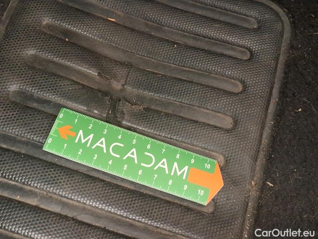  Citroen  C3  Max 1.2 PureTech 80CV BVM5 6E #6