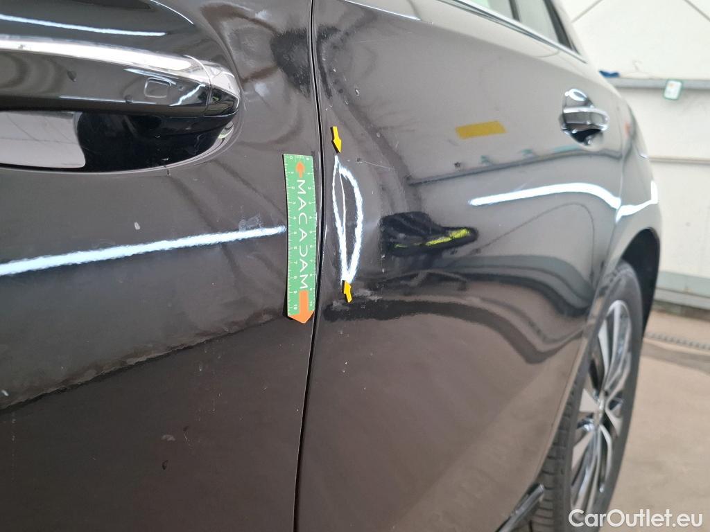  Mercedes  A-Klasse MERCEDES-BENZ Classe A Compact / 2018 / 5P / Berline A 250 e Business Line 8G-DCT #3