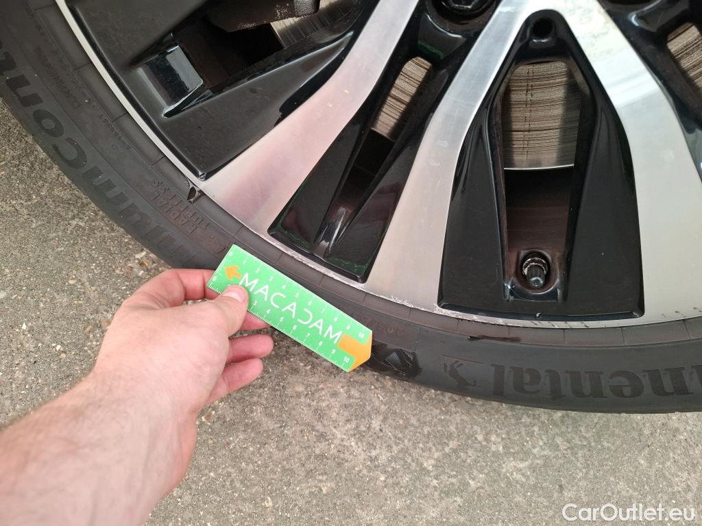  Mercedes  A-Klasse MERCEDES-BENZ Classe A Compact / 2018 / 5P / Berline A 250 e Business Line 8G-DCT #12