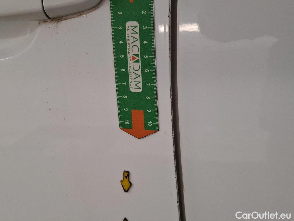  Citroen  C3  Feel 1.6 BlueHDi 75CV BVM5 E6 #34