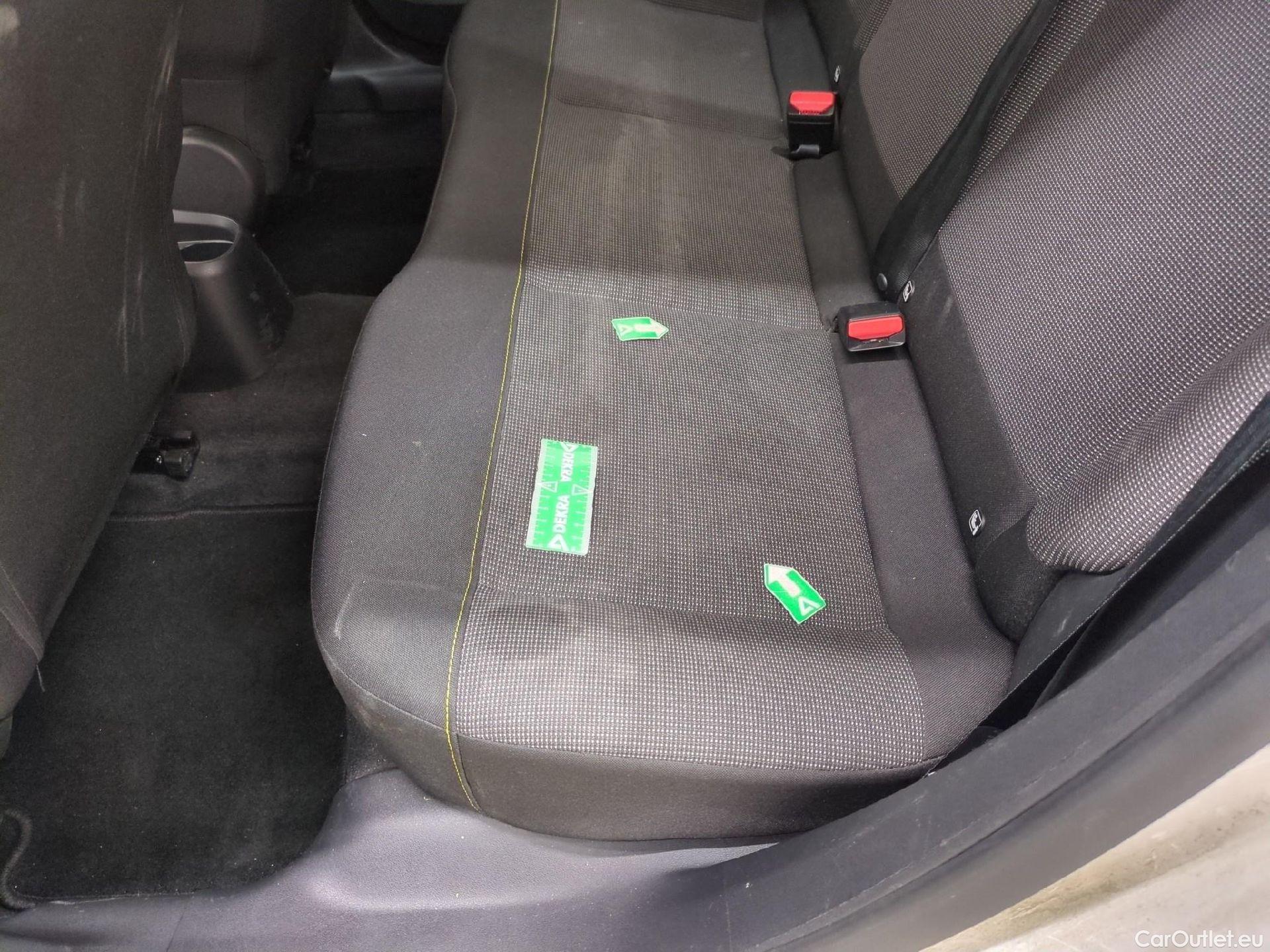  Citroen  C3 CITROEN  / 2020 / 5P / Berline PureTech 110 S&S EAT6 Shine #6