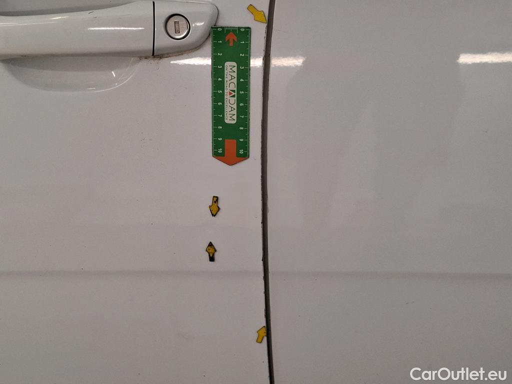  Citroen  C3  Feel 1.6 BlueHDi 75CV BVM5 E6 #32