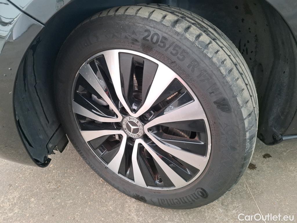  Mercedes  A-Klasse MERCEDES-BENZ Classe A Compact / 2018 / 5P / Berline A 250 e Business Line 8G-DCT #7
