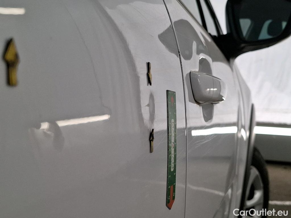  Citroen  C3  Feel 1.6 BlueHDi 75CV BVM5 E6 #11