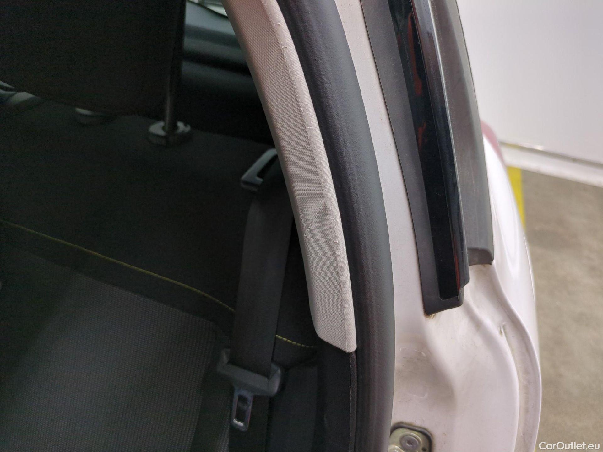  Citroen  C3 CITROEN  / 2020 / 5P / Berline PureTech 110 S&S EAT6 Shine #11