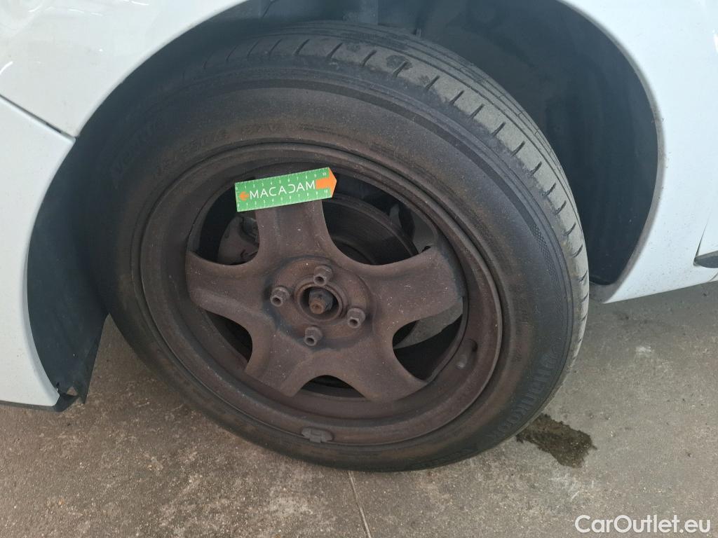  Renault  Clio  IV Business 0.9 TCe 75CV BVM5 E6 #43