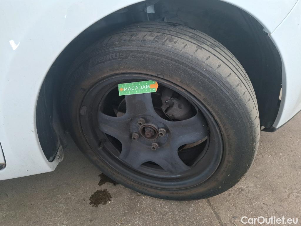  Renault  Clio  IV Business 0.9 TCe 75CV BVM5 E6 #14