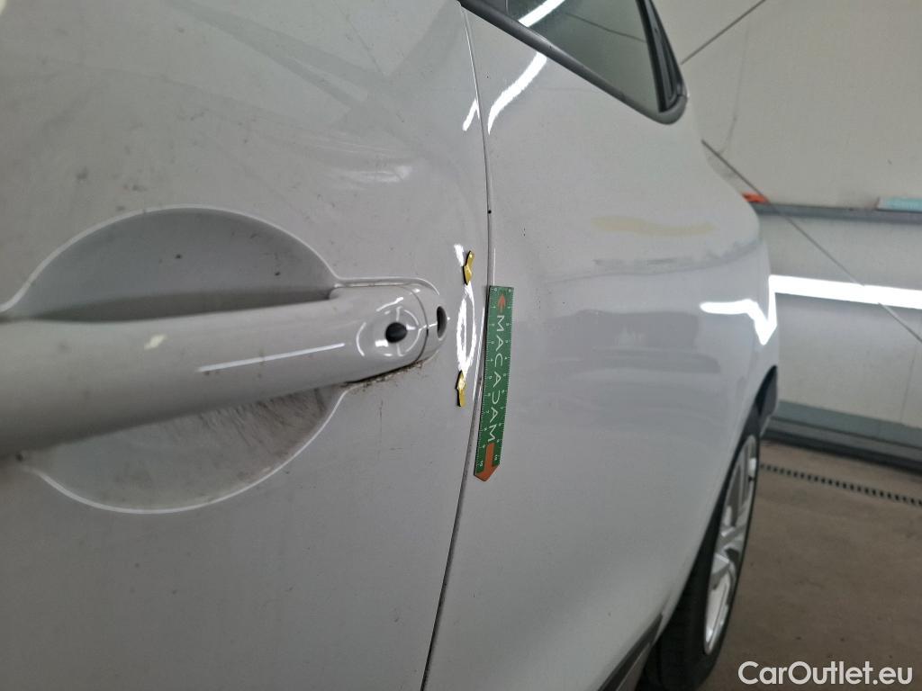  Renault  Clio  IV Business 0.9 TCe 75CV BVM5 E6 #11