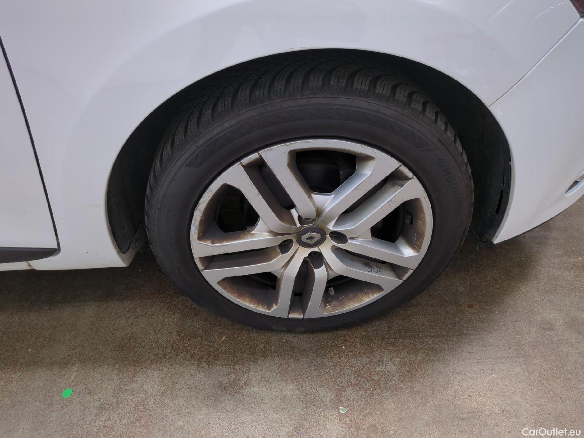  Renault  Clio  IV Business 0.9 TCe 90CV BVM5 E6 #1