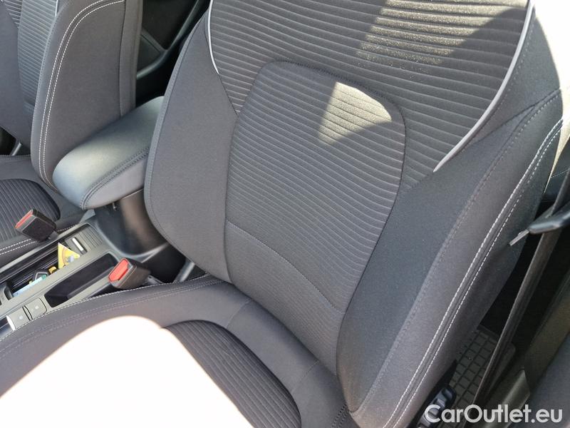  Ford  Focus   Turnier (CGE)(2018->) Foc.Kom.1.5EBl.120 Titanium #9