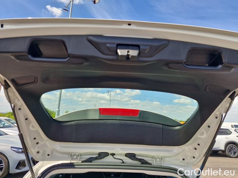  Ford  Focus   Turnier (CGE)(2018->) Foc.Kom.1.5EBl.120 Titanium #14