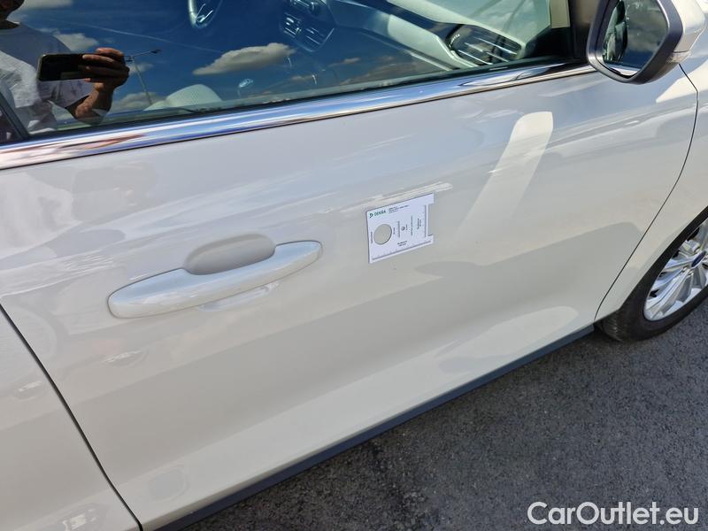  Ford  Focus   Turnier (CGE)(2018->) Foc.Kom.1.5EBl.120 Titanium #17