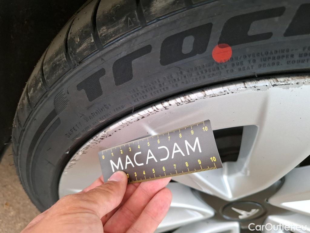  Tesla  Model 3 TESLA  / 2018 / 4P / Berline Autonomie Standard Plus RWD #19