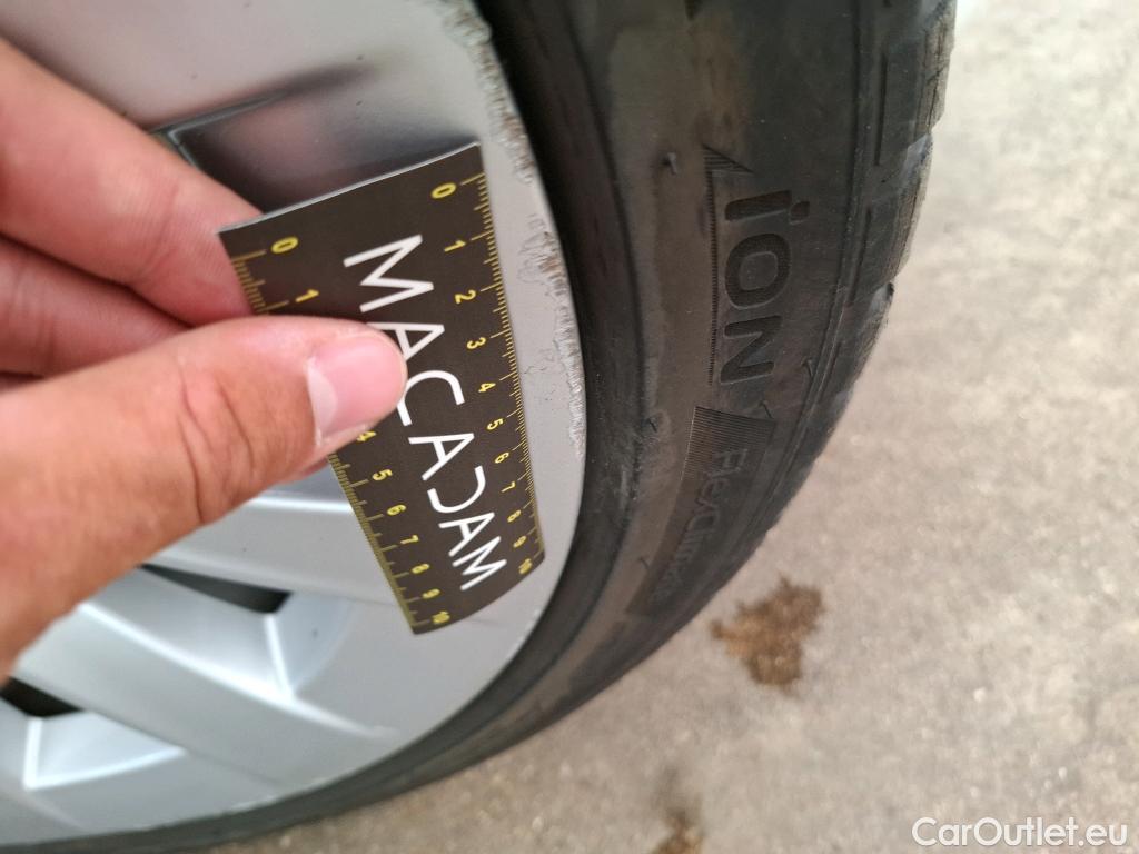  Tesla  Model 3 TESLA  / 2018 / 4P / Berline Autonomie Standard Plus RWD #34