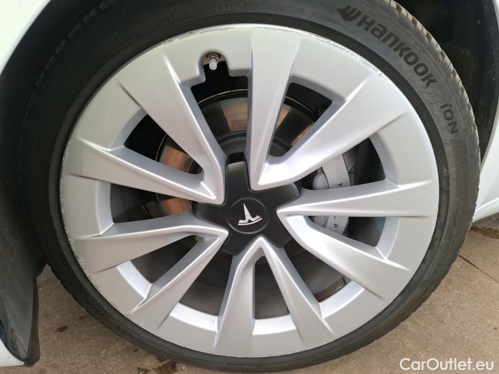  Tesla  Model 3 TESLA  / 2018 / 4P / Berline Autonomie Standard Plus RWD #4