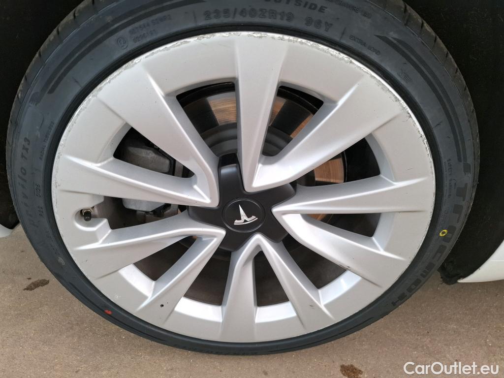  Tesla  Model 3 TESLA  / 2018 / 4P / Berline Autonomie Standard Plus RWD #21
