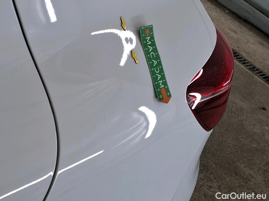  Renault  Clio RENAULT  / 2019 / 5P / Berline Business SCe 65 #35