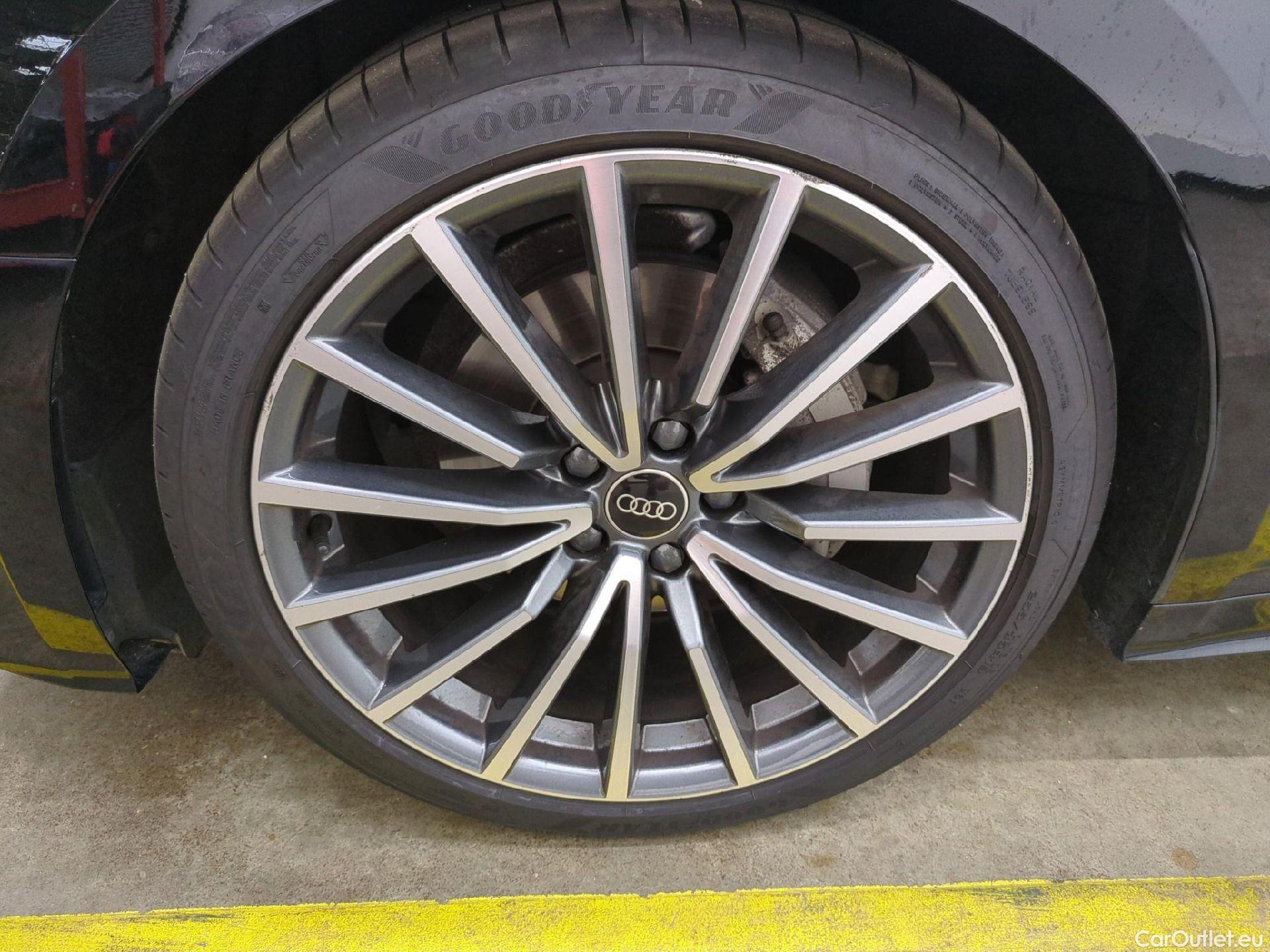 Audi  A5 Sportback AUDI  / 2019 / 5P / Berline 40 TDI 204 S TRONIC 7 S LINE SB #2