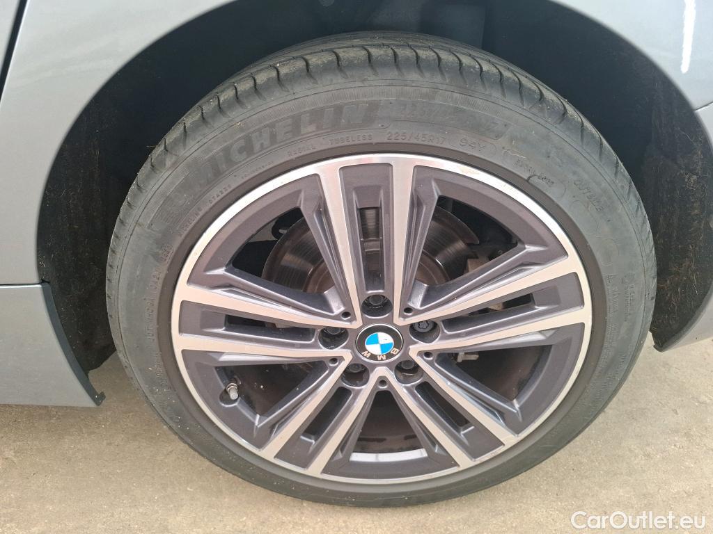  Bmw  Serie 1 BMW Série 1 / 2019 / 5P / Berline 116i DKG7 Business Design #24