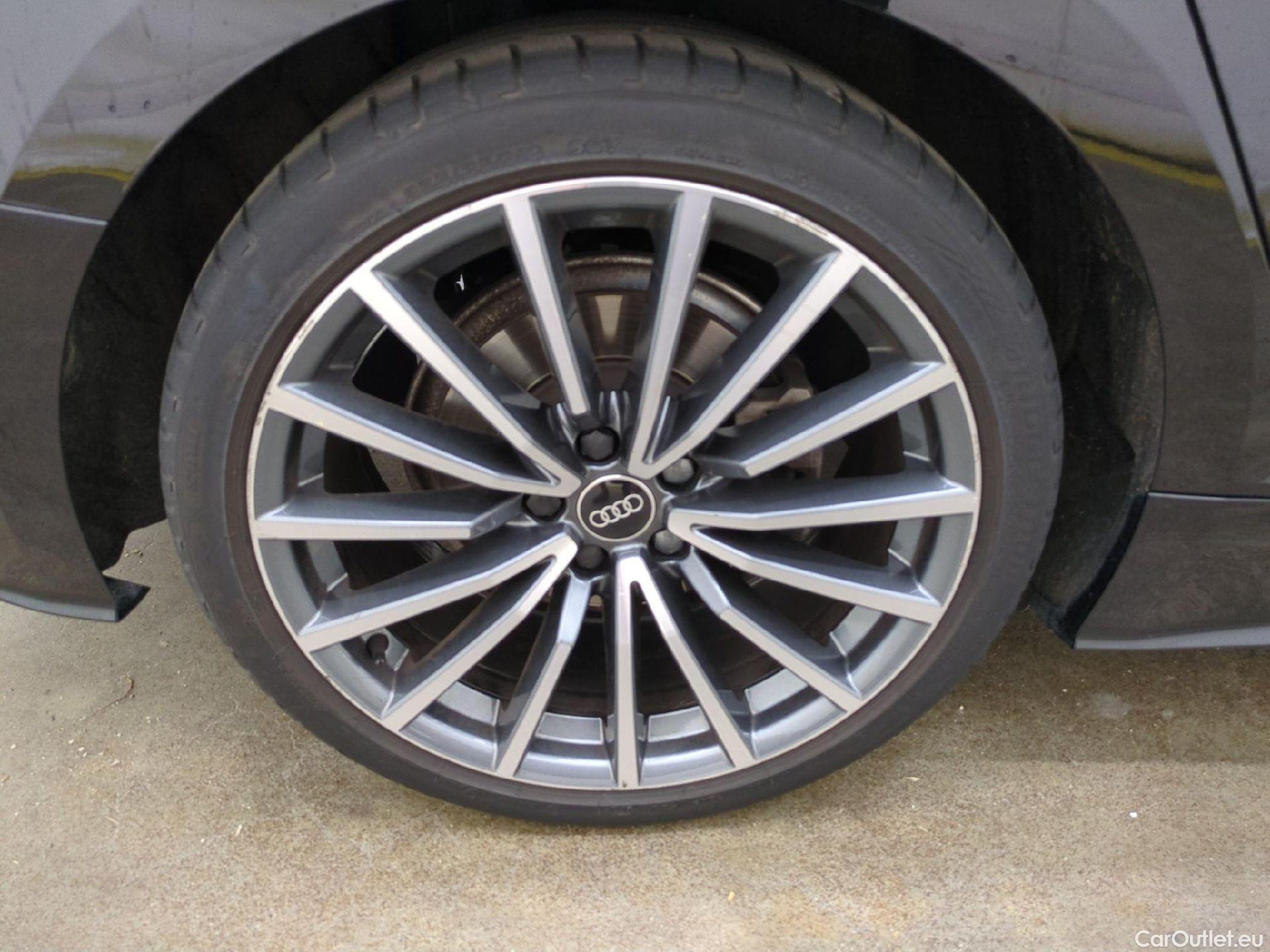  Audi  A5 Sportback AUDI  / 2019 / 5P / Berline 40 TDI 204 S TRONIC 7 S LINE SB #12