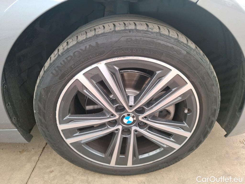  Bmw  Serie 1 BMW Série 1 / 2019 / 5P / Berline 116i DKG7 Business Design #29