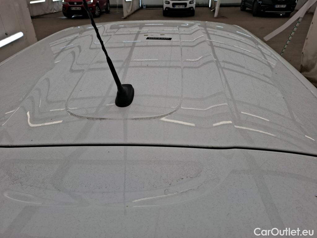  Citroen  C3  Société Feel Nav 1.2 PureTech 80CV BVM5 E6d #1