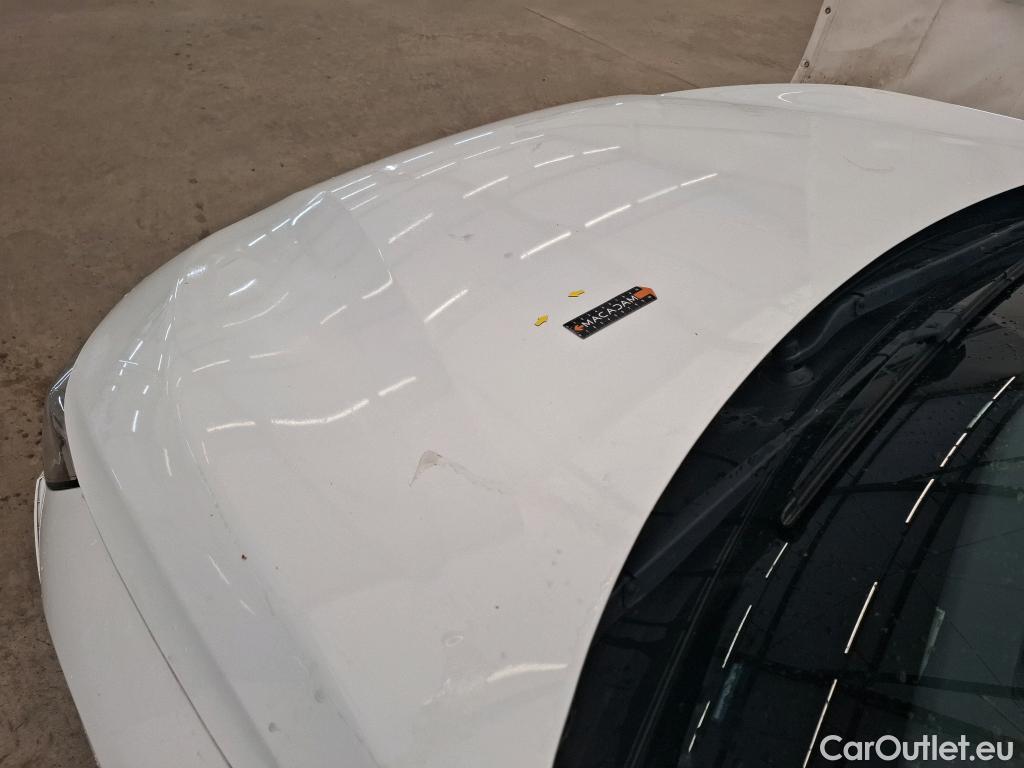 Peugeot  208  Premium 1.2 PureTech 75CV BVM5 E6d #40