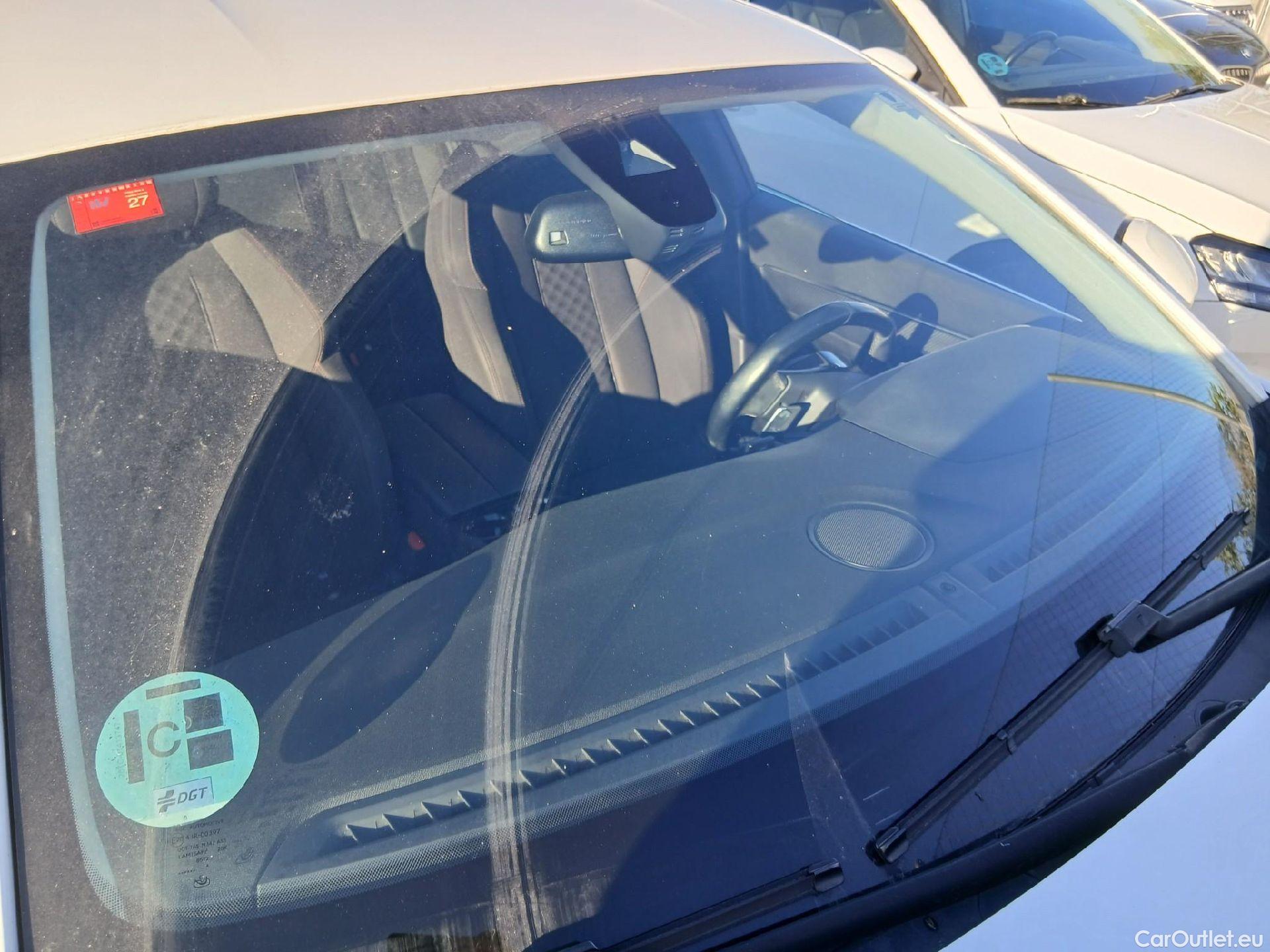  Peugeot  508 PEUGEOT  / 2018 / 5P / berlina con portón  5P Active Pack BlueHDi 130 S&S EAT8 #1