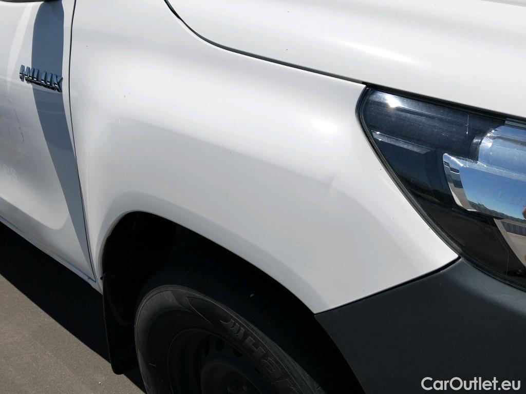  Toyota  Hilux TOYOTA  / 2016 / 2P / pickup 2.4 D-4D Cabina Extra GX #24